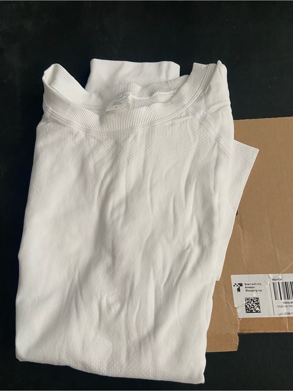 White seamless fitted shirt